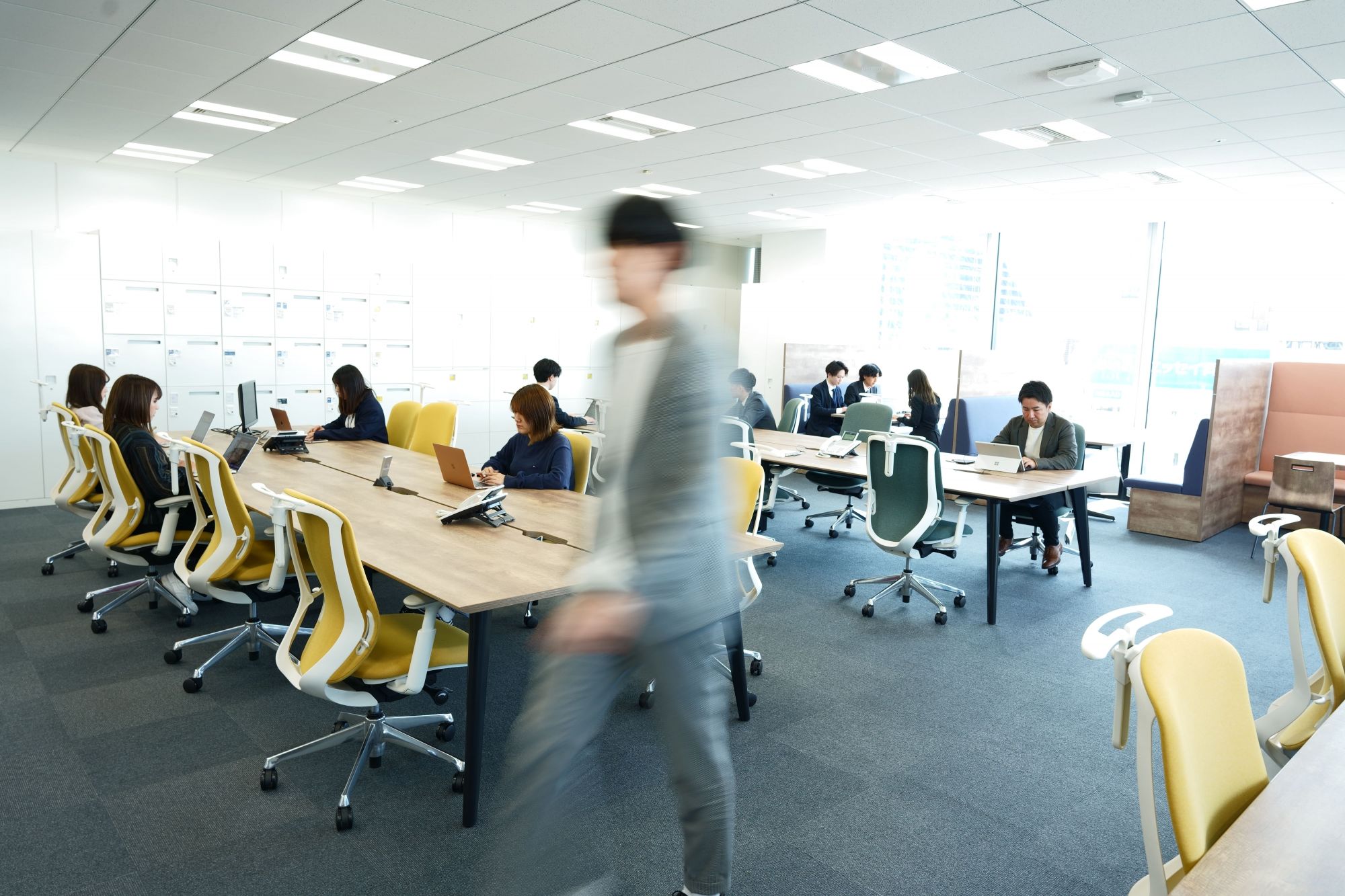 ＜契約1件につき、1万円支給＞某有名求人サイトのテレアポアルバイト！綺麗なオフィスで働ける★